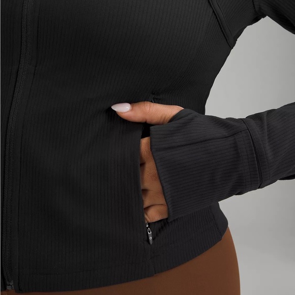 Lululemon sweater - Picture 3 of 16